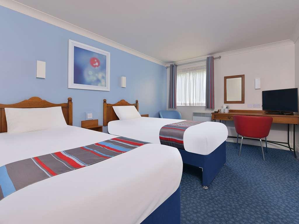 Travelodge York Hull Road Стая снимка