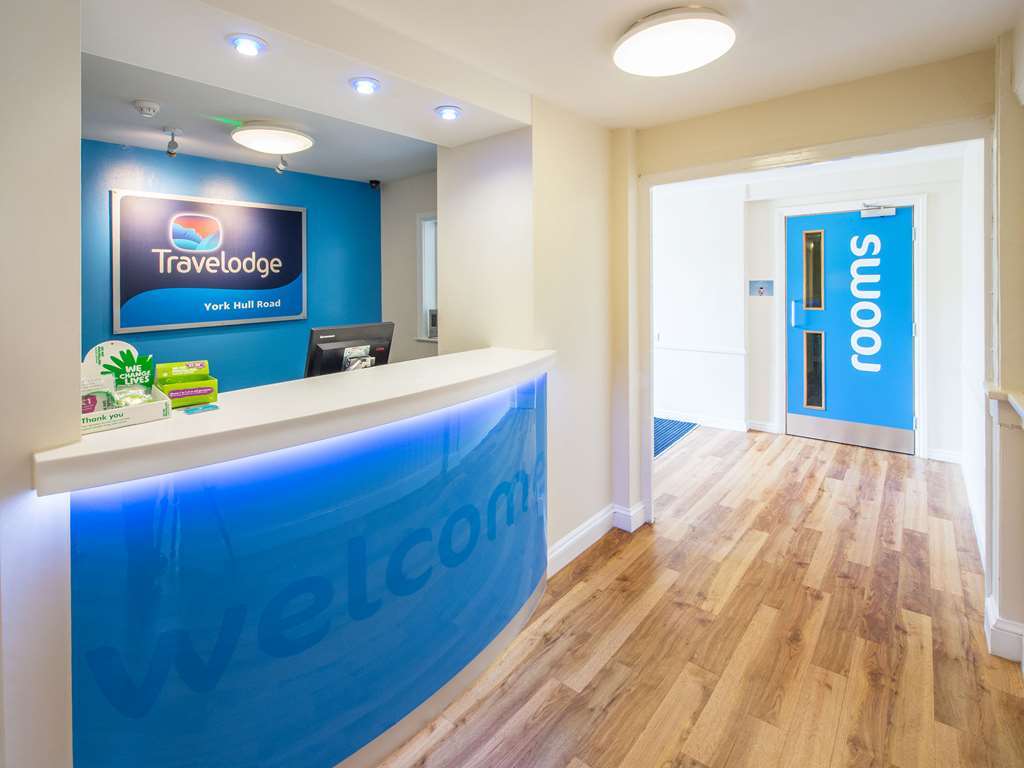 Travelodge York Hull Road Интериор снимка