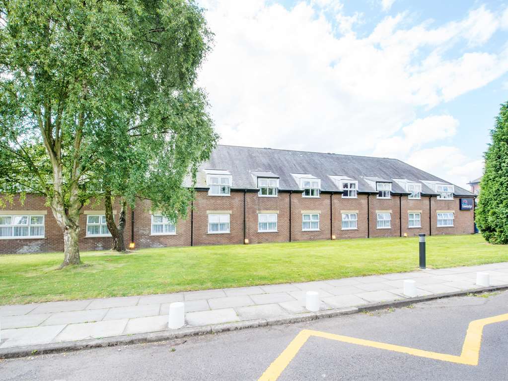 Travelodge York Hull Road Екстериор снимка
