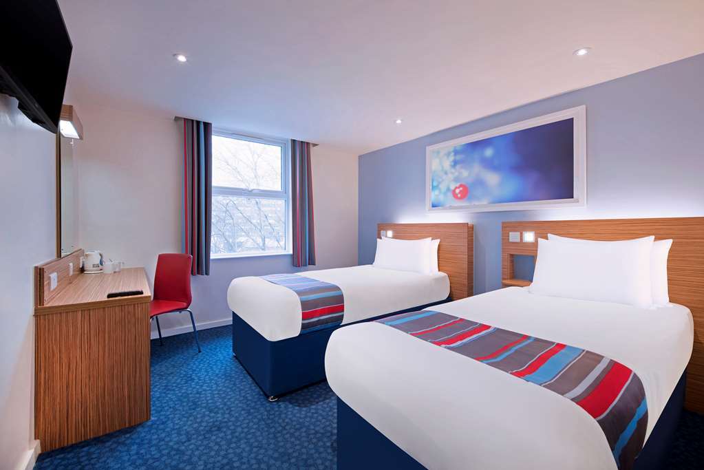 Travelodge York Hull Road Стая снимка
